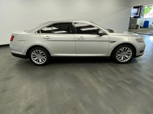 Ingot Silver Metallic 2019 Ford Taurus Limited