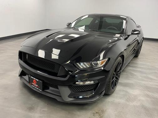 2017 Ford Shelby GT350 Base