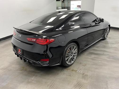 2017 INFINITI Q60 3.0t Red Sport 400