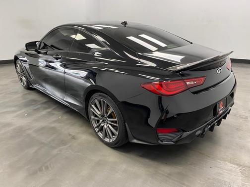 2017 INFINITI Q60 3.0t Red Sport 400