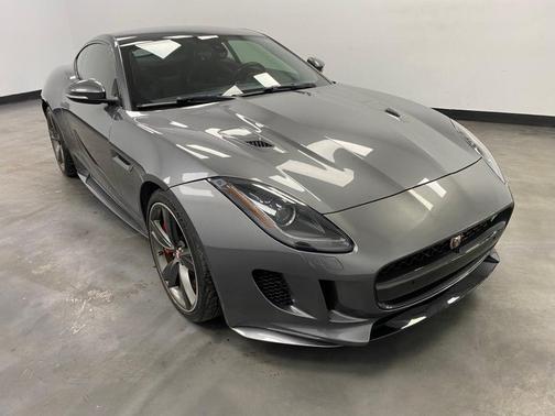 2016 Jaguar F-TYPE R