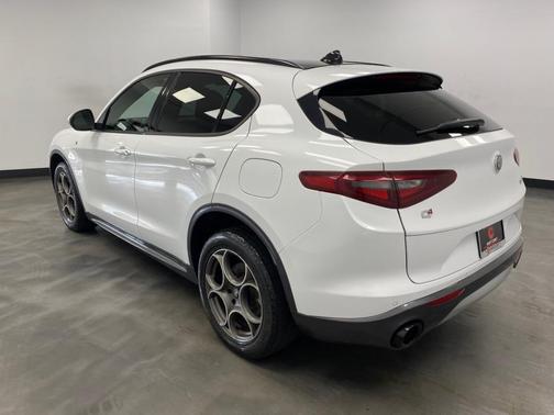 2022 Alfa Romeo Stelvio Ti