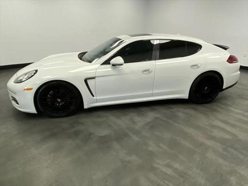 2014 Porsche Panamera 4