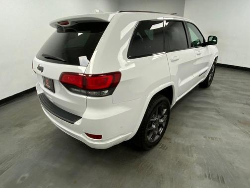 Bright White Clearcoat 2021 Jeep Grand Cherokee Limited