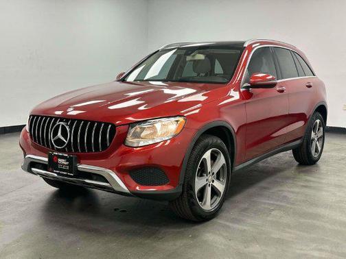 designo Cardinal Red Metallic 2017 Mercedes-Benz GLC 300 4MATIC