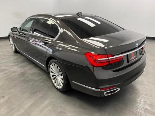 2017 BMW 740 xDrive