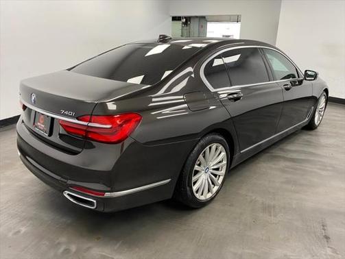 2017 BMW 740 xDrive