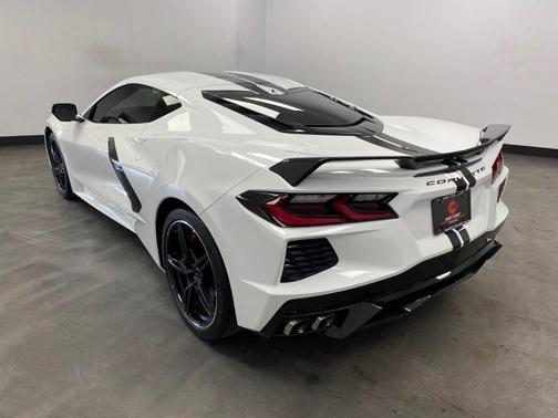 Arctic White 2020 Chevrolet Corvette Stingray w/2LT