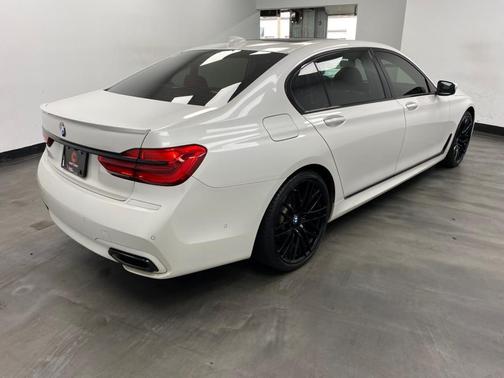 2019 BMW 750 i xDrive