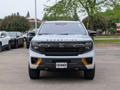 Silver Metallic 2025 Ford Expedition Tremor