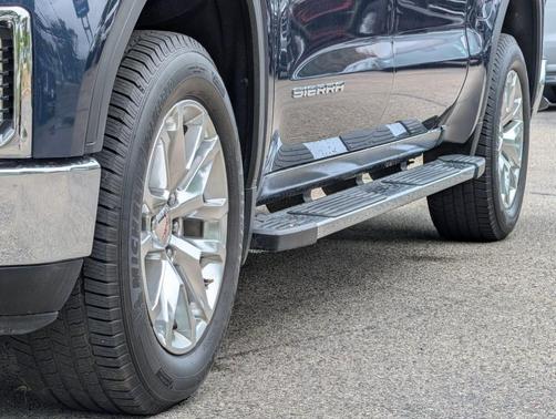 Pacific Blue Metallic 2020 GMC Sierra 1500 SLT