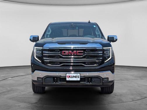 Onyx Black 2026 GMC Sierra 1500 SLT