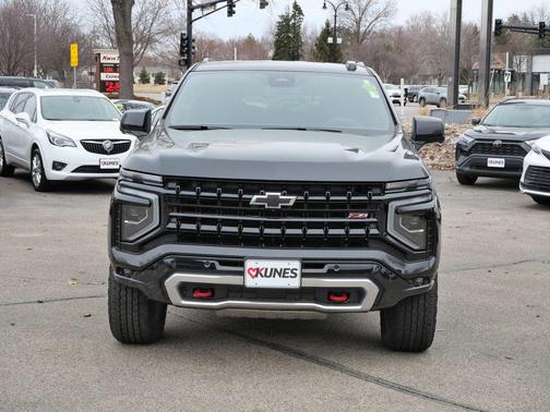 2025 Chevrolet Suburban Z71