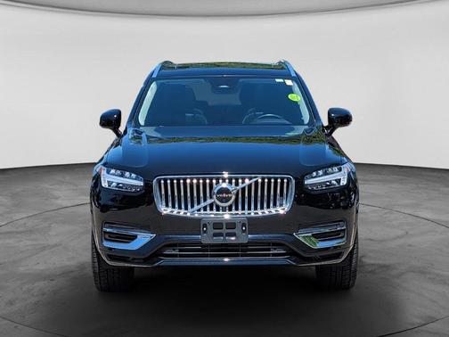 Black 2023 Volvo XC90 Recharge Plug-In Hybrid T8 Plus 6 Passenger