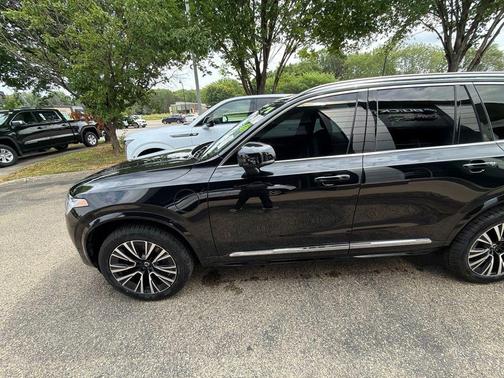 Black 2023 Volvo XC90 Recharge Plug-In Hybrid T8 Plus 6 Passenger
