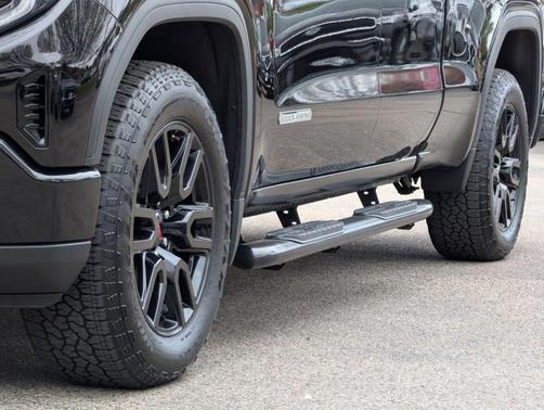 Onyx Black 2023 GMC Sierra 1500 Elevation