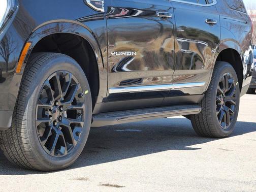 Onyx Black 2026 GMC Yukon Elevation