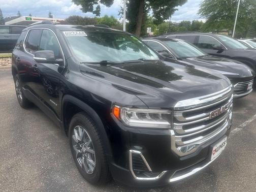 Black 2023 GMC Acadia SLT