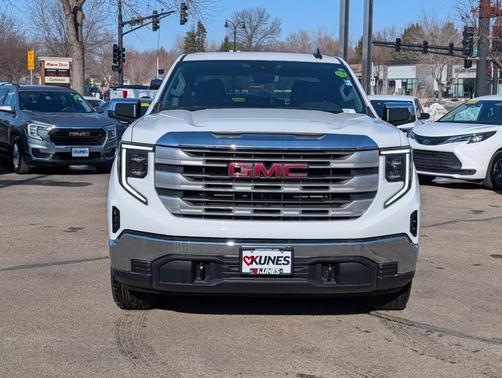 2026 GMC Sierra 1500 SLE