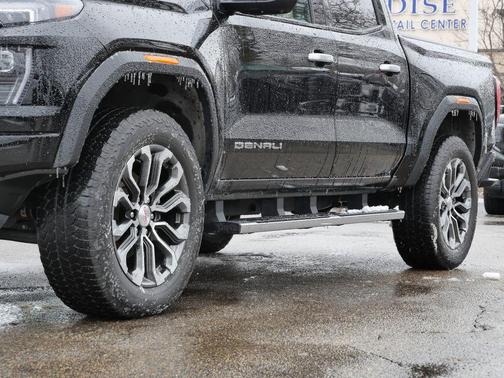 2024 GMC Canyon Denali