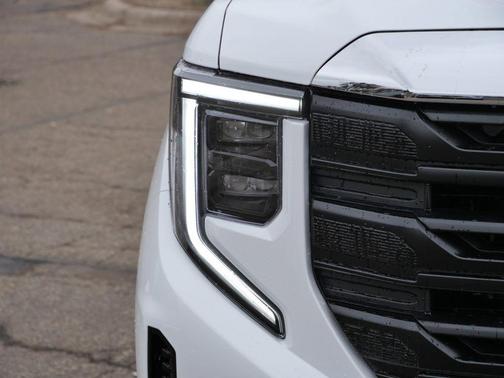 Summit White 2026 GMC Sierra 1500 Pro