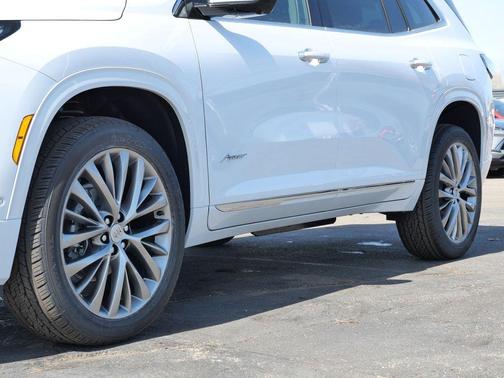 White Tri-Coat 2026 Buick Enclave Avenir