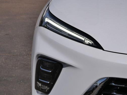 White Tri-Coat 2026 Buick Enclave Avenir