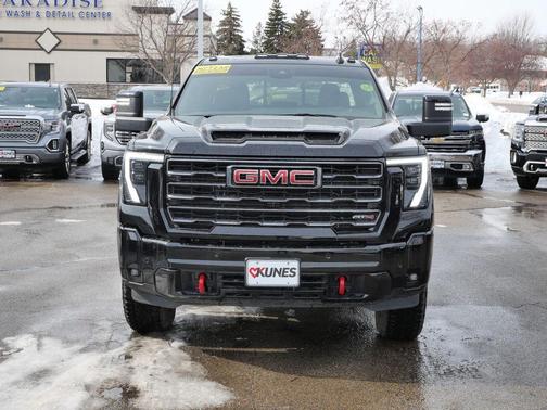 2025 GMC Sierra 2500 AT4
