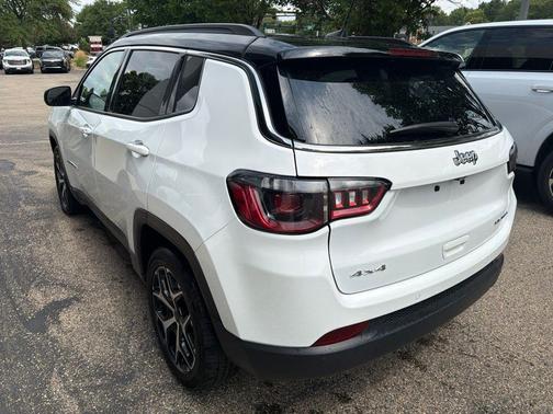 Bright White Clearcoat 2025 Jeep Compass Limited