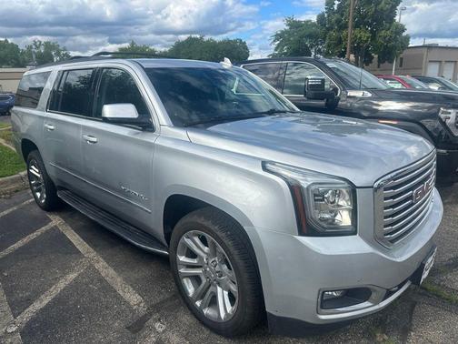 Midnight Blue Metallic 2021 GMC Yukon XL SLT