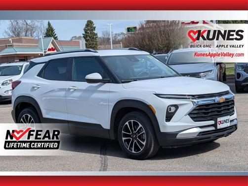 Summit White 2025 Chevrolet Trailblazer LT