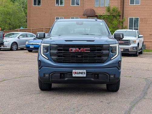 Metallic 2026 GMC Sierra 1500 Elevation