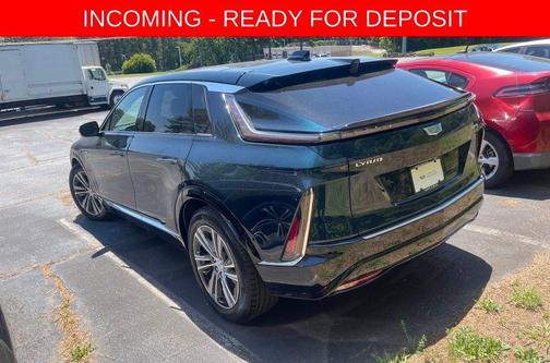 Emerald 2024 Cadillac LYRIQ Luxury