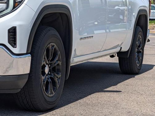 Summit White 2024 GMC Sierra 1500 SLT