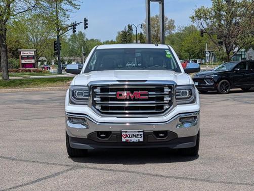 Summit White 2018 GMC Sierra 1500 SLT
