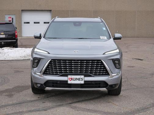 Moonstone Gray Metallic 2026 Buick Enclave Avenir