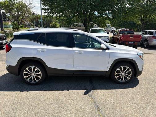 Summit White 2019 GMC Terrain SLT