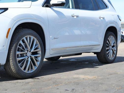 White Tri-Coat 2026 Buick Enclave Avenir