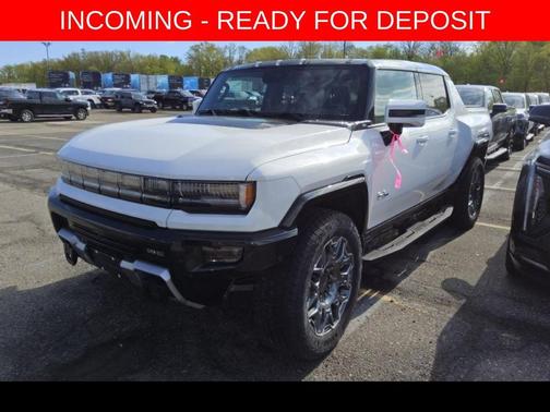 White 2024 GMC HUMMER EV Pickup 3X