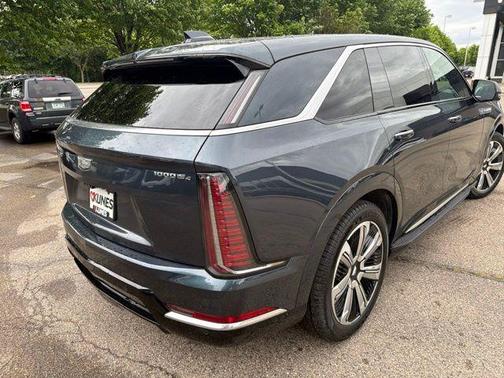 Deep 2025 Cadillac Escalade IQ Luxury 2