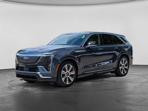 Deep 2025 Cadillac Escalade IQ Luxury 2