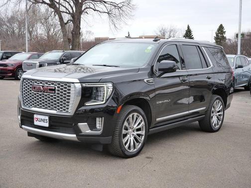 Black Metallic 2022 GMC Yukon Denali