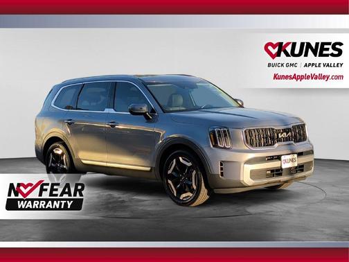 Everlasting Silver 2024 Kia Telluride EX