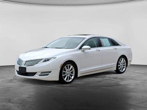 White Platinum Clearcoat Metallic 2016 Lincoln MKZ Base