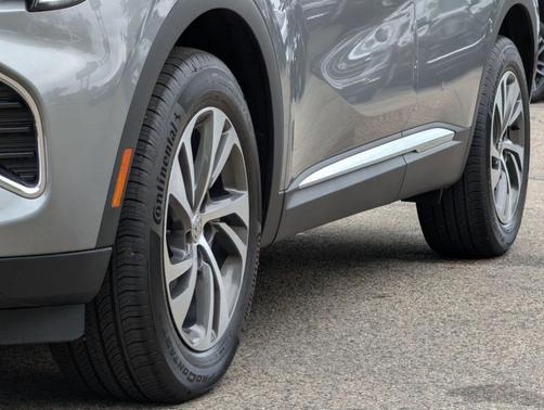 Moonstone Gray Metallic 2023 Buick Envision Essence