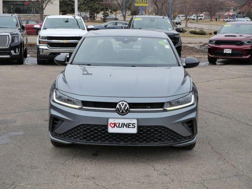 2025 Volkswagen Jetta 1.5T Sport