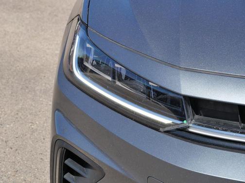 Platinum Gray Metallic 2025 Volkswagen Jetta 1.5T Sport