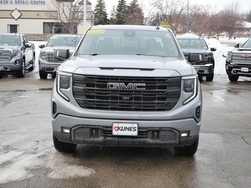 2024 GMC Sierra 1500 Elevation