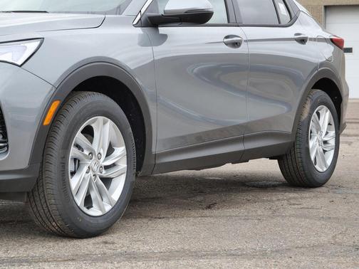 Moonstone Gray Metallic 2026 Buick Envista Preferred