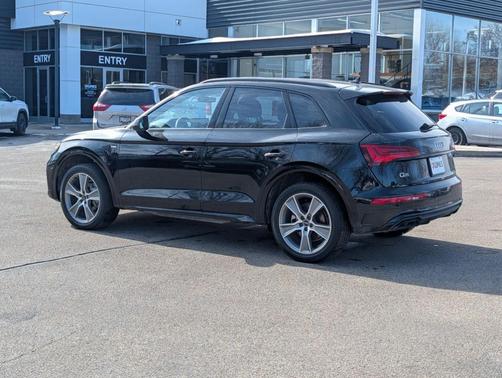 2025 Audi Q5 45 S line quattro Premium